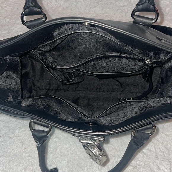 Michael Kors Micro Stud Hamilton Limited Edition Large Tote Bag & Wallet Set - Picture 12 of 17